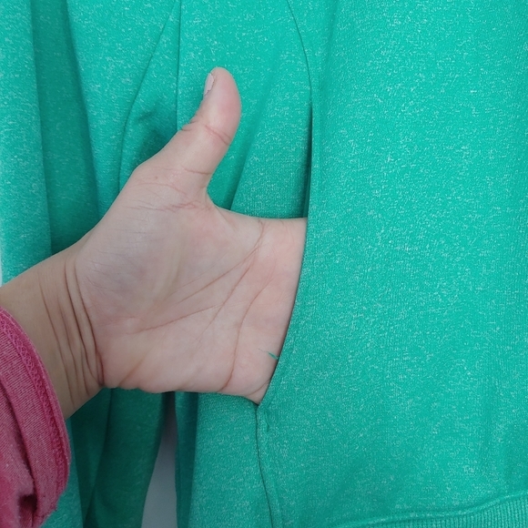 Under Armour Logo Women's Green Hoodie Sweatshirt Size Medium Cold Gear - Picture 6 of 10